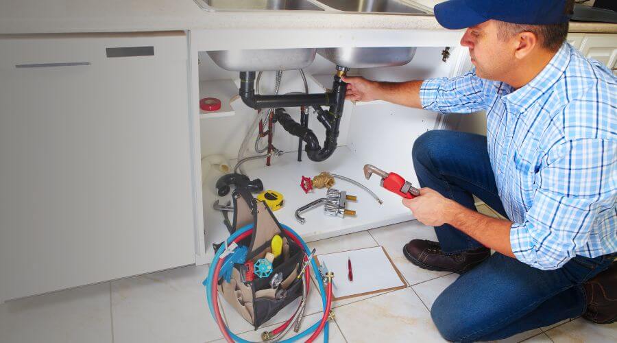 Professional kitchen faucet repair services in Vernon Hills, IL - Vernon Hills Plumbers